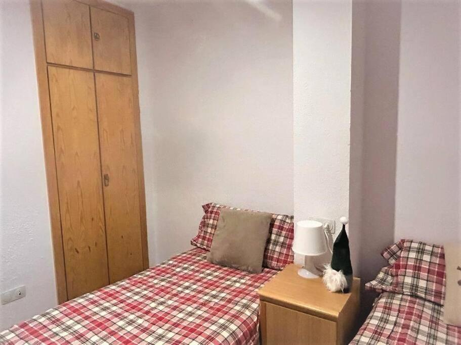 Little Rest Montblanc 6 Pax Personas Wifi Garaje Plaza Pradollano Apartment Моначил Екстериор снимка
