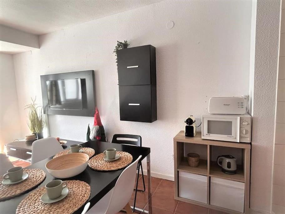 Little Rest Montblanc 6 Pax Personas Wifi Garaje Plaza Pradollano Apartment Моначил Екстериор снимка